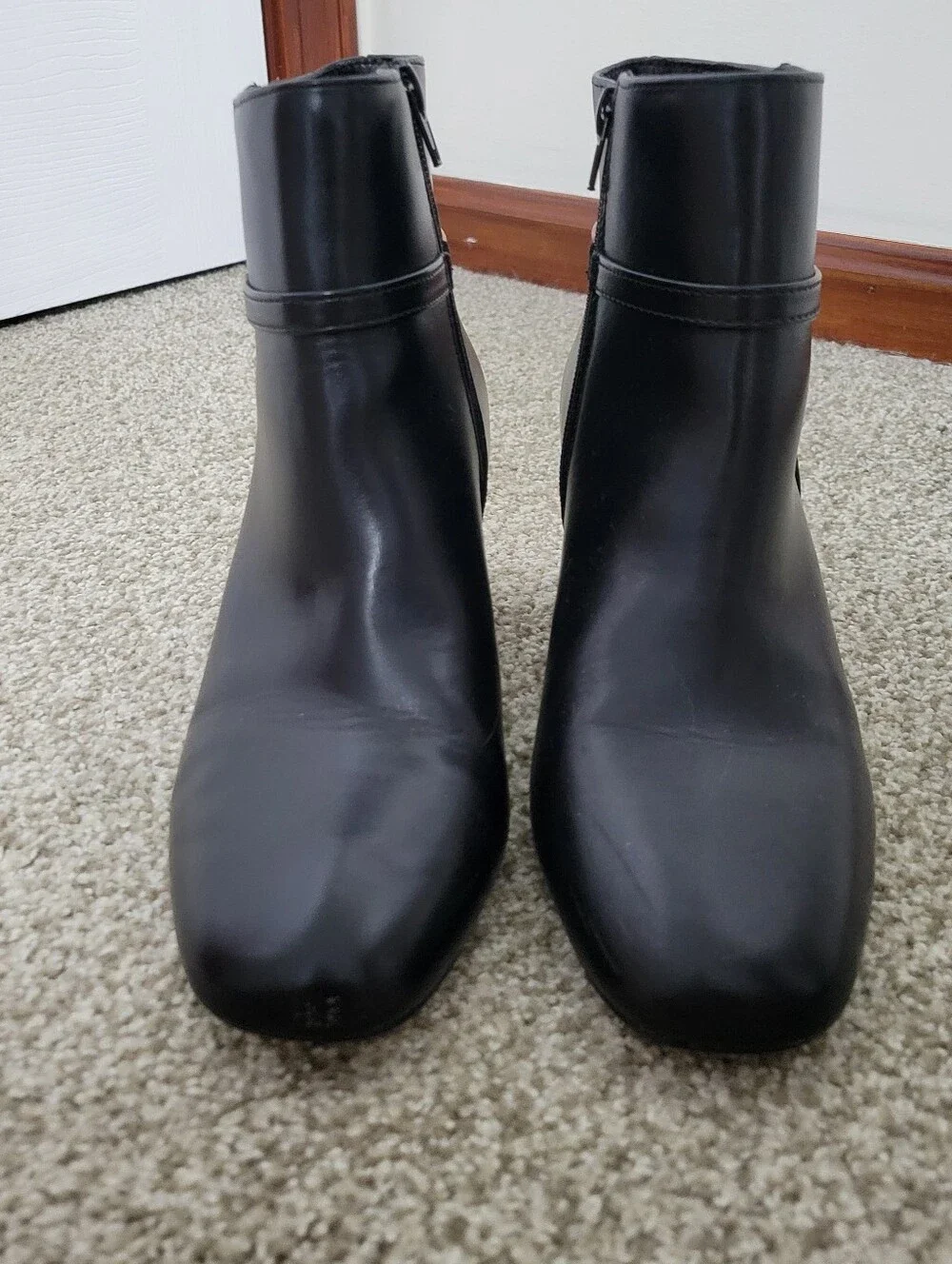Ann Taylor Factory Women's Black Faux Leather Ankle Boots w/ Block Heel, Sz 8